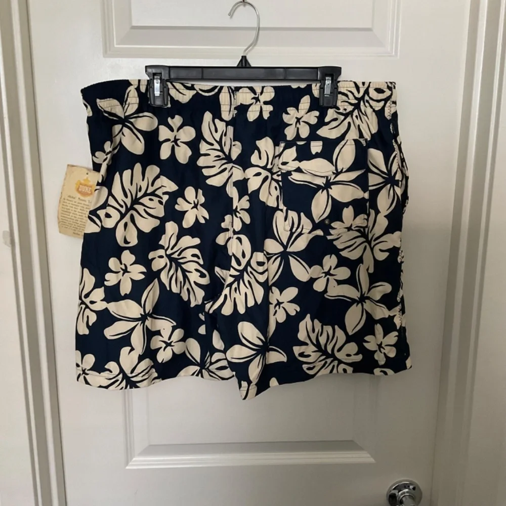 Duke‎ Hawaii Floral Print Tropical Swim Trunks - Navy and Cream - Size XL